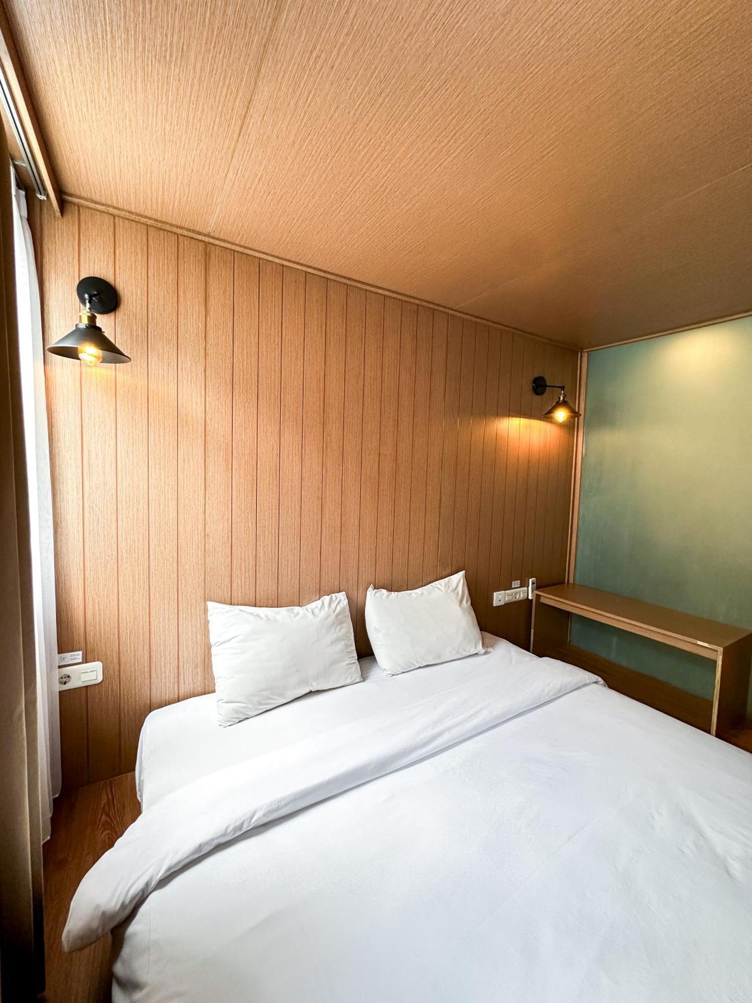 Kontena Hotel 巴图 外观 照片